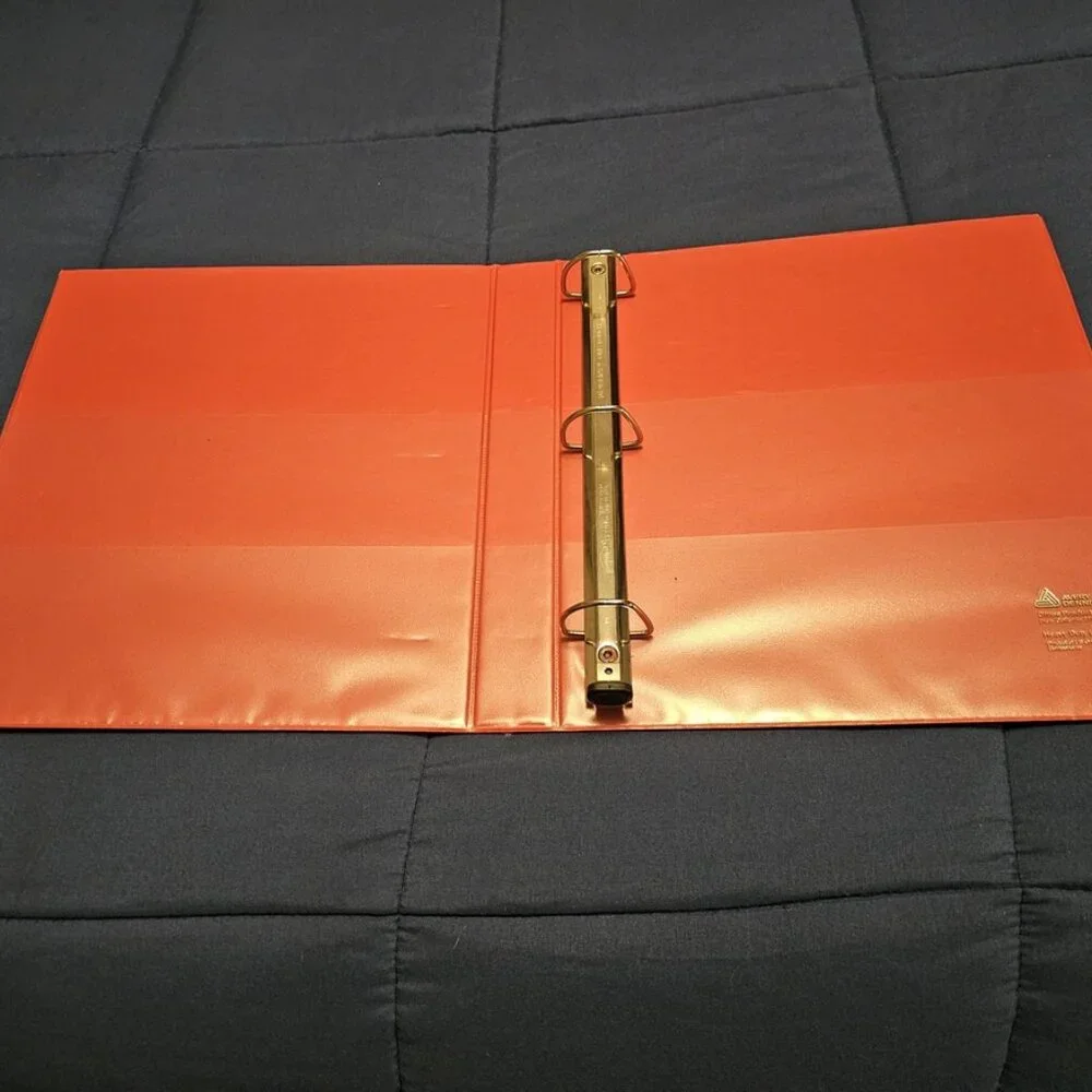 Avery red binder 1